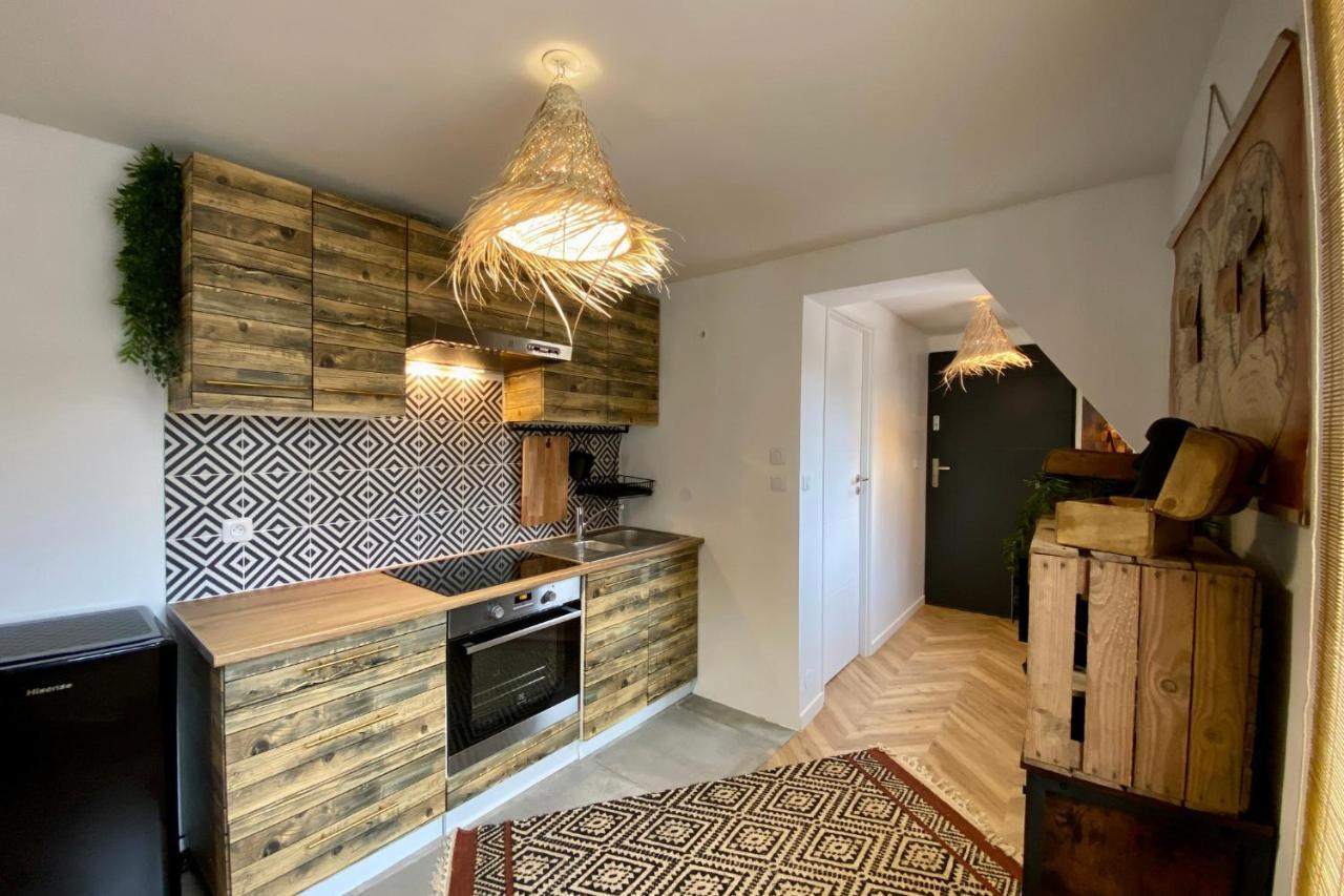L'Expedition - Best Keys - Experience Unique - Deco Immersive - Lit Queen Size & Canape Convertible - Centre Ville - Netflix & Wifi Illimite - Check-In Autonome - Parking Gratuit Villeneuve-sur-Yonne Exterior foto
