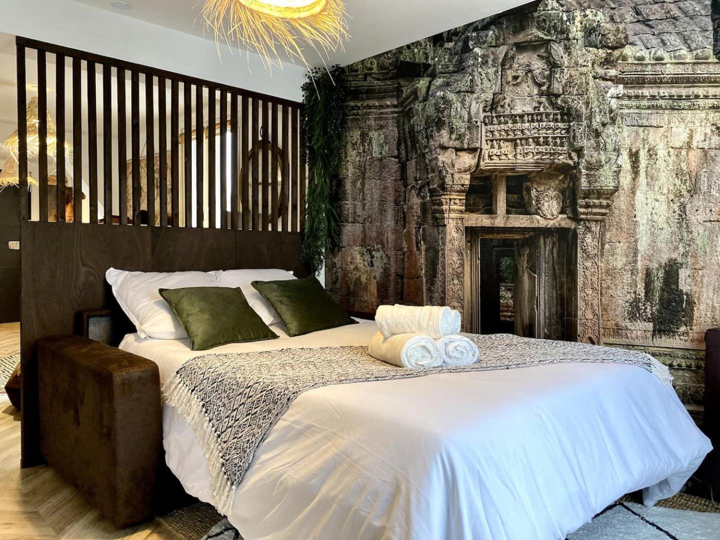 L'Expedition - Best Keys - Experience Unique - Deco Immersive - Lit Queen Size & Canape Convertible - Centre Ville - Netflix & Wifi Illimite - Check-In Autonome - Parking Gratuit Villeneuve-sur-Yonne Exterior foto